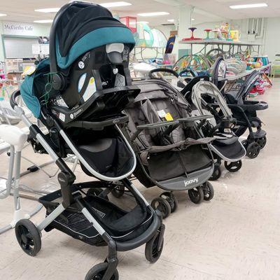 Fall 2023 Sale Photo

Strollers & Baby Gear