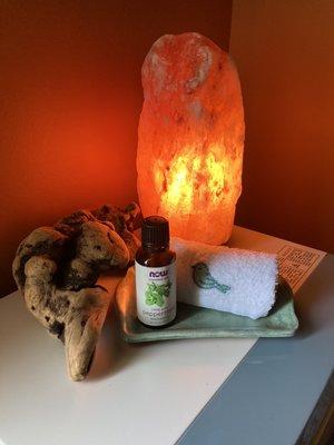 Salt lamp and peppermint