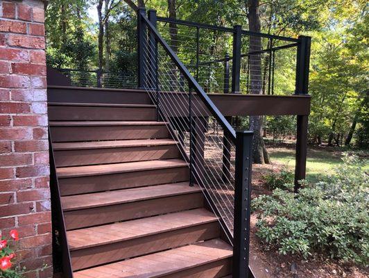 Trex deck in Saddle with cable railings