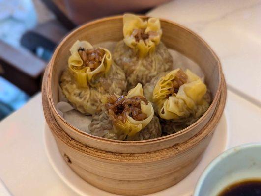 Old style shanghai shumai (pork)