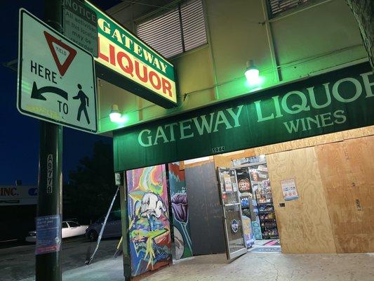 Gateway Liquor