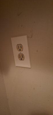 Replacing the outlet