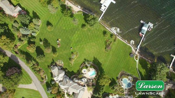 www.larsonlawnscape.com