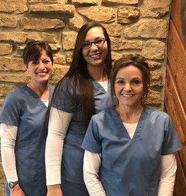 Lisa - Dental Assistant Amanda -Dental/Office Assist Michelle - Hygienist