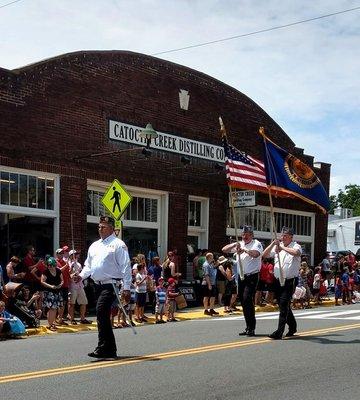 Commander Blaine Anderson leads the American Legion Honor Guard for the Purcellville Independence Day Parade 2017