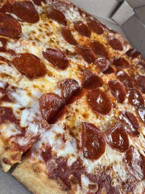 Brooklyn. Large. Pepperoni. Pizza. Mmmmmm