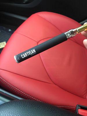 Beautiful build on this pen and it also has variable voltage levels.. it hits very nice nice.