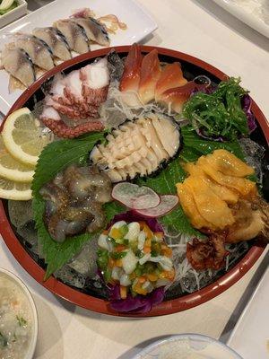 Abalone, sea cucumber, sea squirt, tako wasabi, octopus, clams... the best... , , , , ...