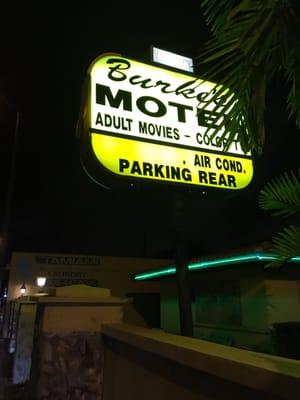 Front sign as seen from SW 8th street (Calle Ocho) @ Burkes Motel, West Miami