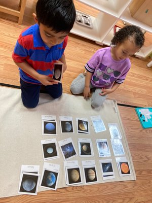 Matching cards about objects in the Solar System