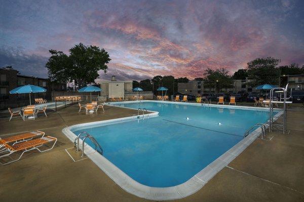 Relaxing Swimming Pool and Wading Pool