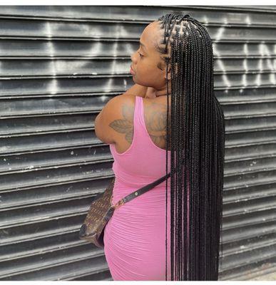 Small Knotless Braids