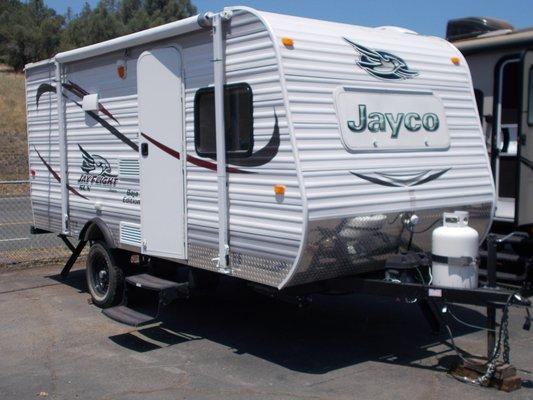 2015 Jayco 184BH, 20' 0verall, 7' wide, $8,795