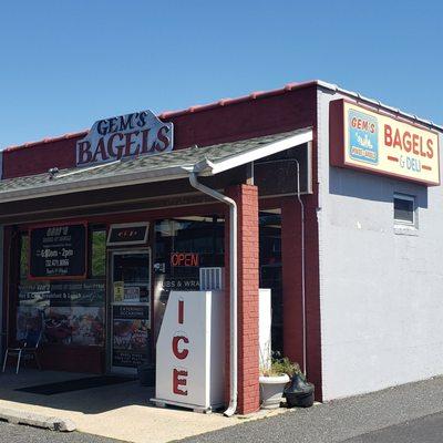 Gems Bagels Facade