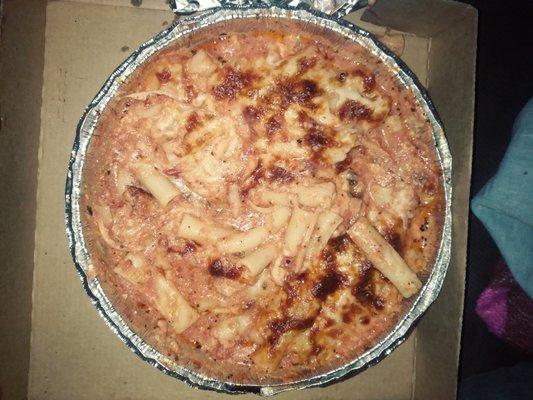 I didn't have a problem until the other day i ordered tha bake ziti it was watery the noodles were over cooked he gave me my money back.....