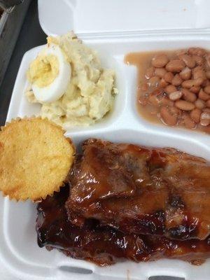 Pork rib plate with potato salad & pinto beans