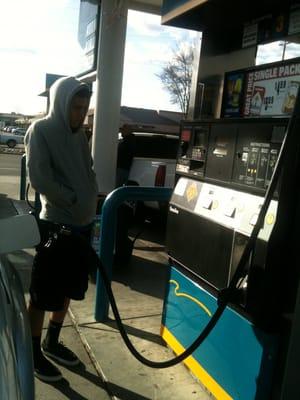 Best kid helper pumping gas