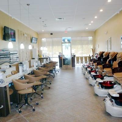 Photo from the back of the salon looking toward the front door.