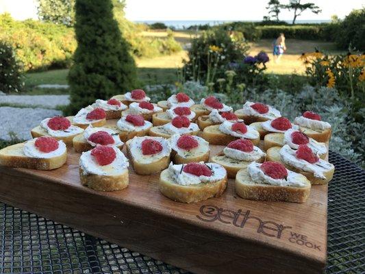 Goat Cheese Crostini with Truffled Honey, Raspberry and Thyme