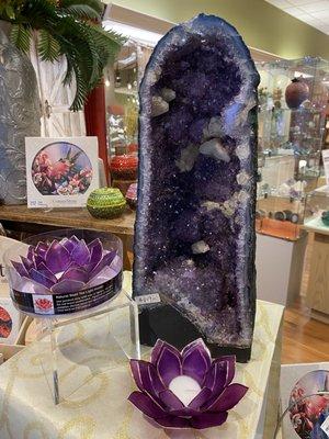 Love rocks?
 We have high quality decor pieces & heartfelt gifts