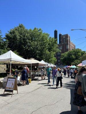 61st Street Farmers Market