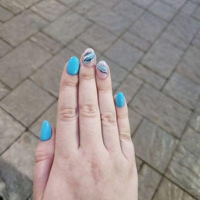 UV gel nails with manicure