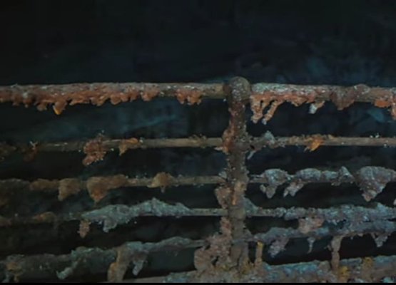 Restos del Titanic fotografiados desde el Titán