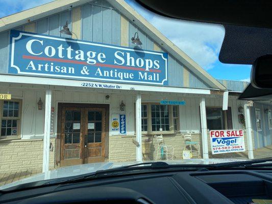 Cottage Shops Artisan & Antique Mall