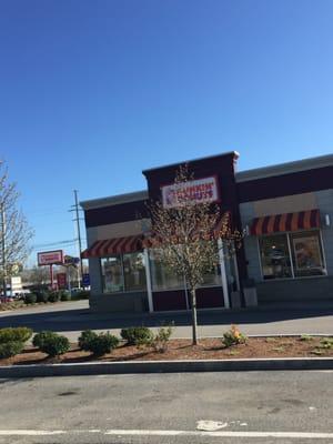 Brockton Dunkin Donuts -- 240 East Ashland Street, Brockton        Storefront