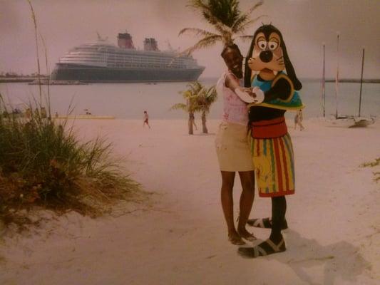 Throwback photo: Dancing with Goofy on Castaway Cay... Disney's island in the Bahamas!