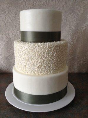 Chantilly Lace wedding cake with ribbon