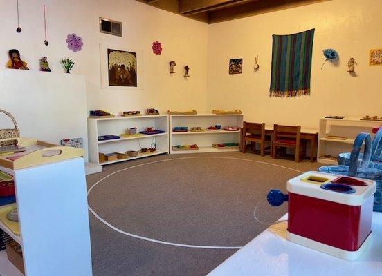 Circle room with Montessori manipulatives