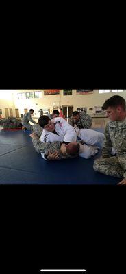 Couch kenny work with the military on army combatives