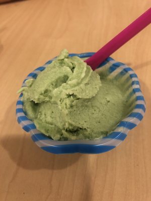 Pistachio ice cream