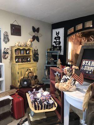 This is the front room of the store where you can find soaps, dolls and country primitive decor for your home