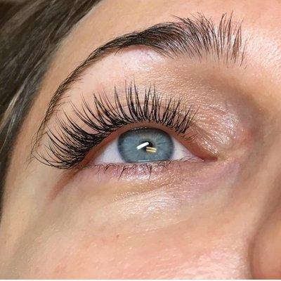 Classic lash extensions