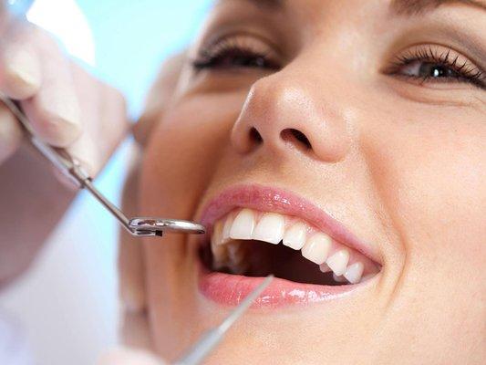 Cosmetic Dentist