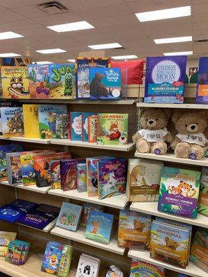 Great assortment of children's books