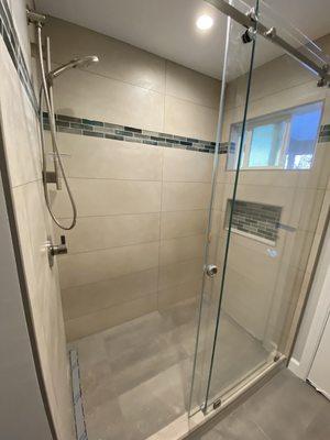 2nd shower enclosure