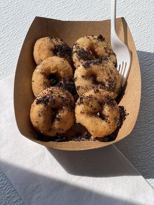 Oreo donuts were also good, my son loved these. Donuts served with Ghirardelli's white chocolate drizzle and Oreo crumbles.