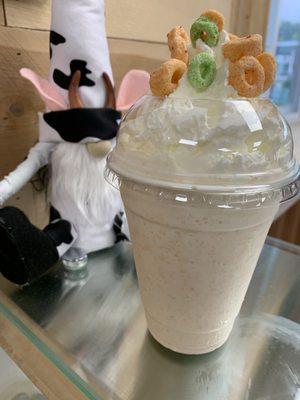 Apple jacks milkshake