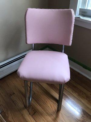 The brand new reupholstered chairs after David dropped them off. I love it!