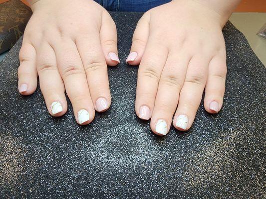 Active lingth acrylic nails.