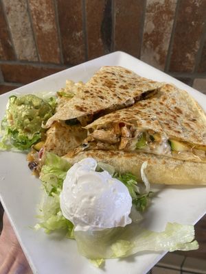 Fajita chicken quesadilla