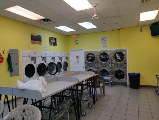 Lakeside Launderette & Cleaners