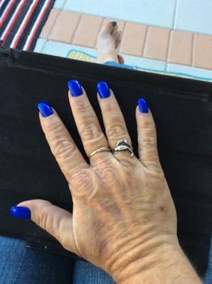 Love the color, Kentucky Wildcat blue.   GO CATS