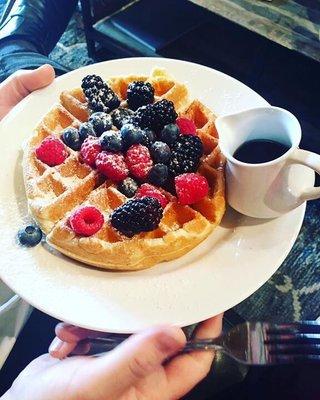 Banana waffles with fruit