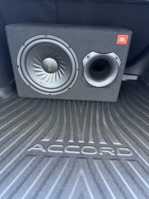 JBL 12" powered subwoofer   Everyone was very professional and kind  I recommend  Awesome work , looks OEM