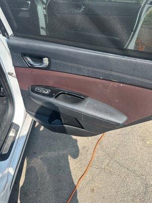 Dirty door Panel