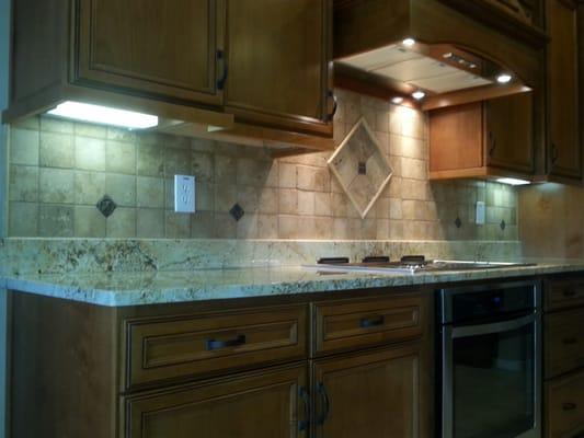 Travertine backsplash!!